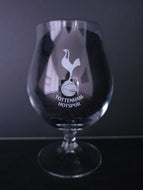 Tottenham bjórglas á fæti.